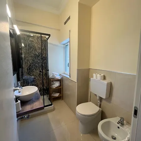 Domus Schipa فندق مبيت وإفطار نابولي