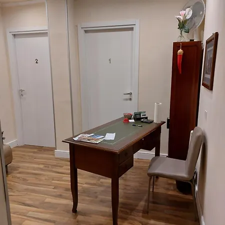 Domus Schipa 住宿加早餐酒店 那不勒斯